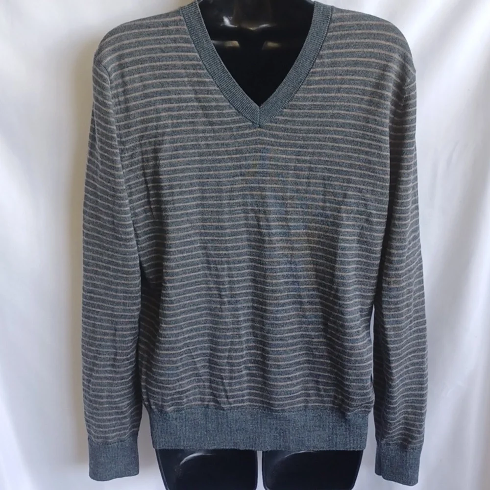 Banana Republic Men 100% Merino Wool Sweater S Gray Stripe V-Neck Lightweight